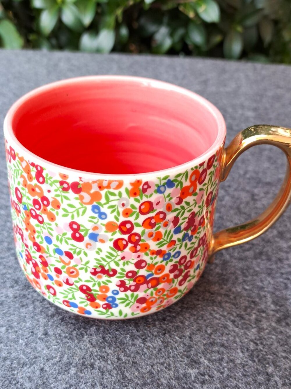 ANTHROPOLOGIE LIBERTY PATTERN RED/PINK FLOWERS SOUP COFFEE CUP CHINA